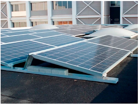 Paneles solares en Comercial Arqué
